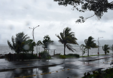 Ruas de Maricá amanhecem alagadas após chuvas intensas no fim de semana