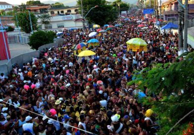 Carnaval Maricá 2026 terá 13 palcos e mais de 70 atrações musicais espalhadas pela cidade