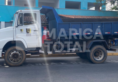 Caminhão suspeito de envolvimento em roubo de manilhas da Prefeitura é apreendido em Inoã