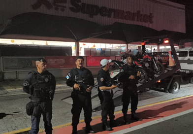 Operação da Guarda Municipal flagra dezenas de irregularidades no trânsito em Maricá