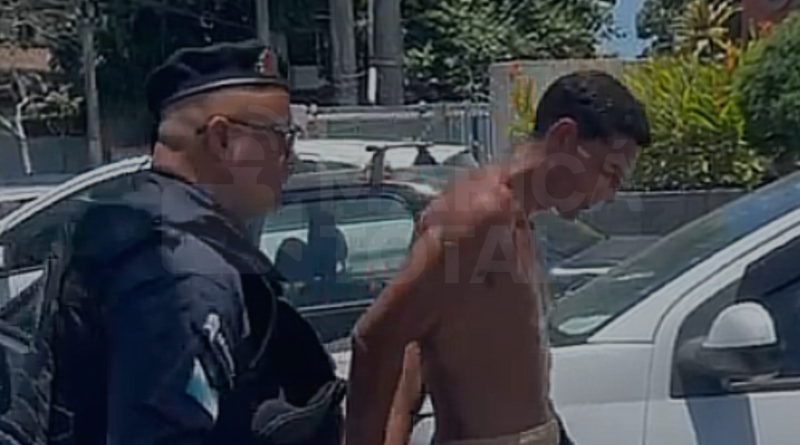 Homem é preso em ponto de venda de drogas no Morro do Amor