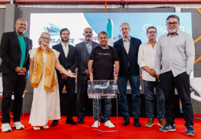 Maricá decola no setor aeroespacial: prefeitura firma acordo para fabricar aeronaves no município