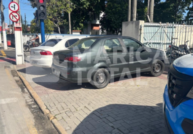 Carro com suspeita de clonagem é apreendido na RJ-106