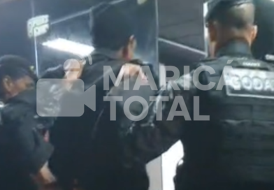 Homem é preso em flagrante por violência doméstica após agredir companheira em Maricá