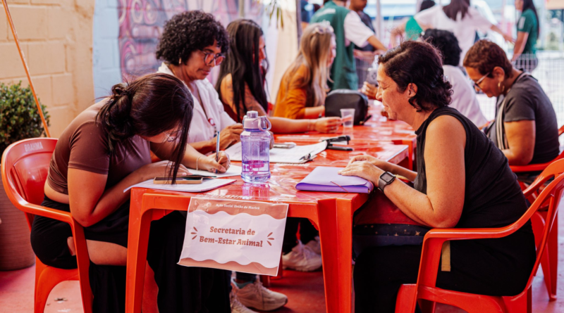 Ação social reúne serviços gratuitos e moradores na quadra da União de Maricá