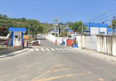 Guarita de vigilantes é atingida por disparos de arma de fogo no Caxito
