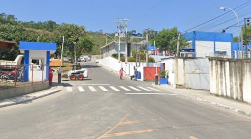 Guarita de vigilantes é atingida por disparos de arma de fogo no Caxito