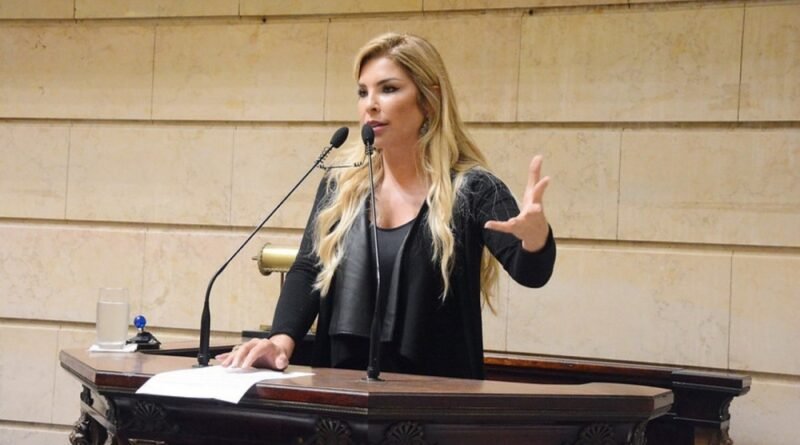 Justiça determina prisão de Verônica Costa, condenada por tortura contra ex-marido