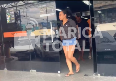 Mulher é presa em flagrante após agredir e morder o companheiro