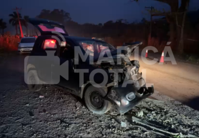 Colisão frontal deixa pelo menos oito feridos na RJ-106, em Manoel Ribeiro