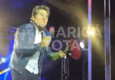 Daniel homenageia Rick durante show na Expo Rural de Maricá