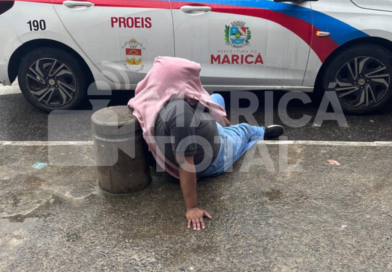 Mulher é detida após suspeita de furto em farmácia no Centro de Maricá