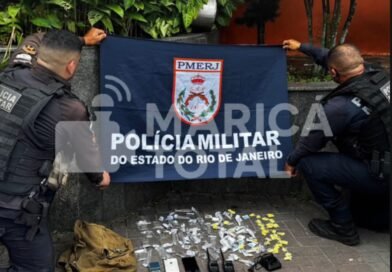 Polícia apreende drogas, celulares e rádios transmissores na comunidade da Linha, em Maricá