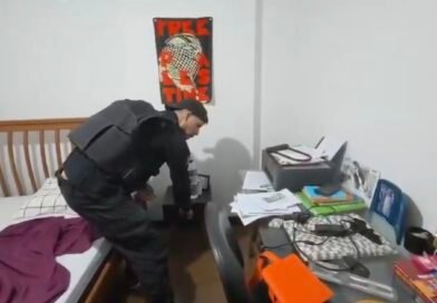 Operação policial investiga rede de exploração sexual de adolescentes em Maricá e outras cidades do RJ