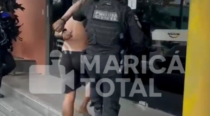 Polícia Civil prende dois suspeitos e apreende adolescente durante operação contra o tráfico em Maricá